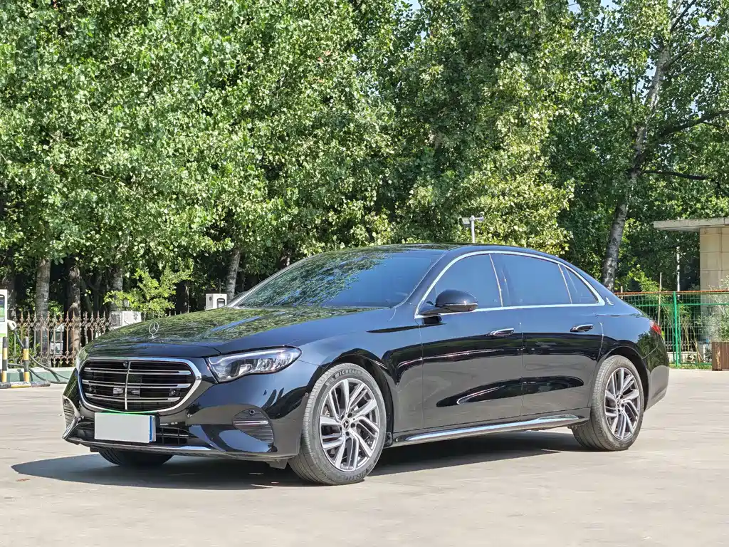 Mercedes-Benz E-Class 2024