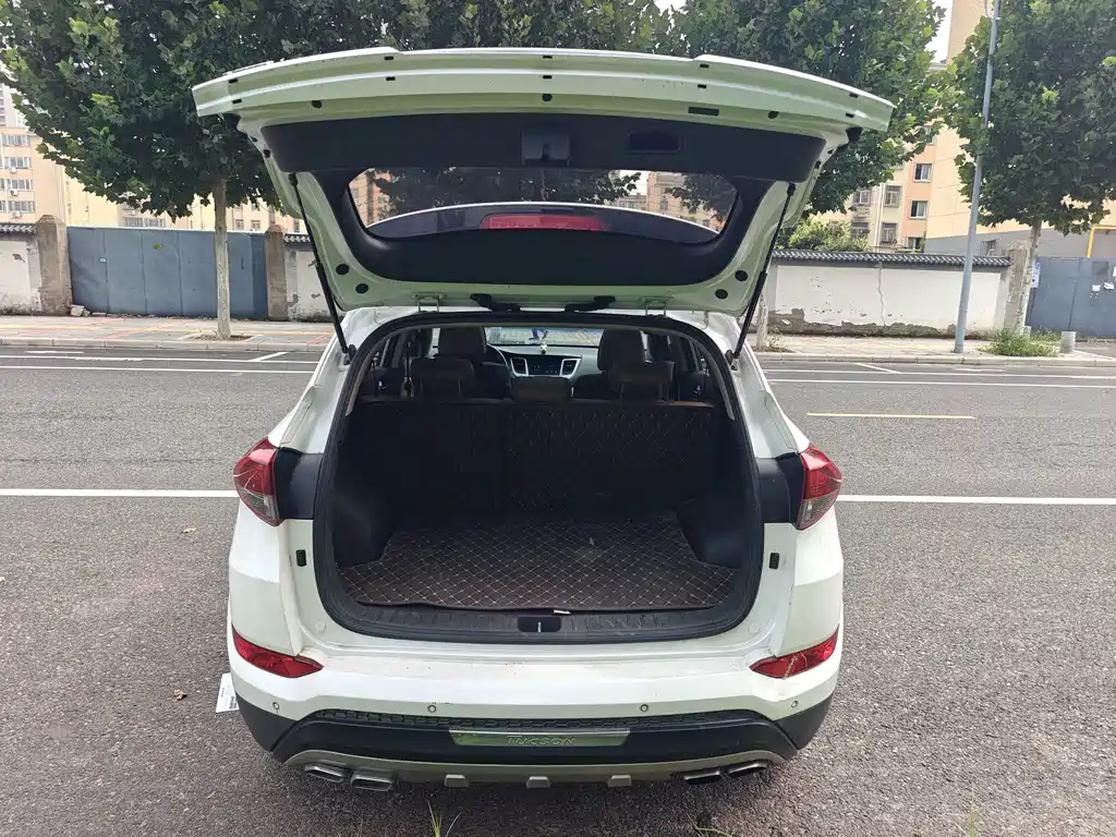 Hyundai Tucson 2016 — фото 13