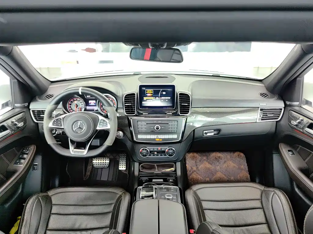 Mercedes-Benz GLE AMG 2016 — фото 13
