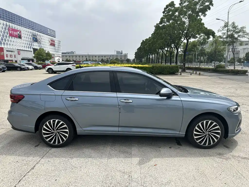 Volkswagen Lavida 2022