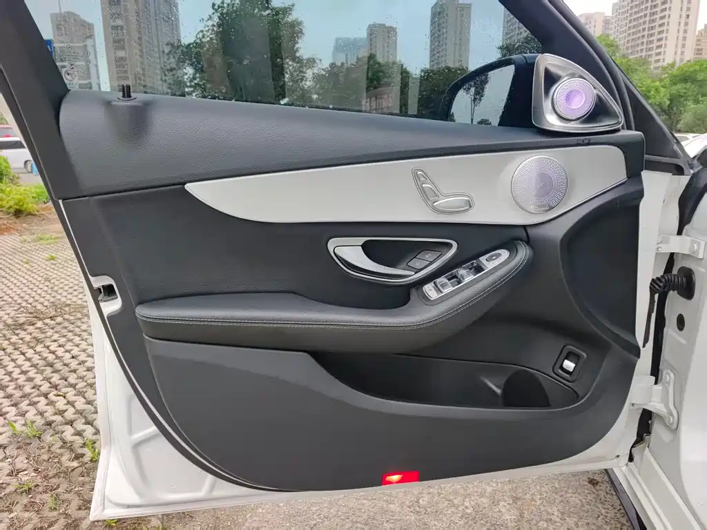 Mercedes-Benz C-Class 2020 — фото 11