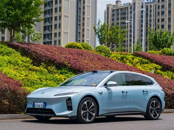 NIO ET5T 2025
