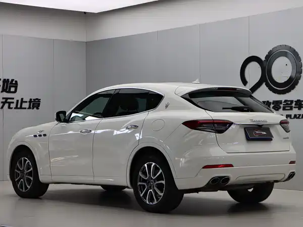 Maserati Levante 2022