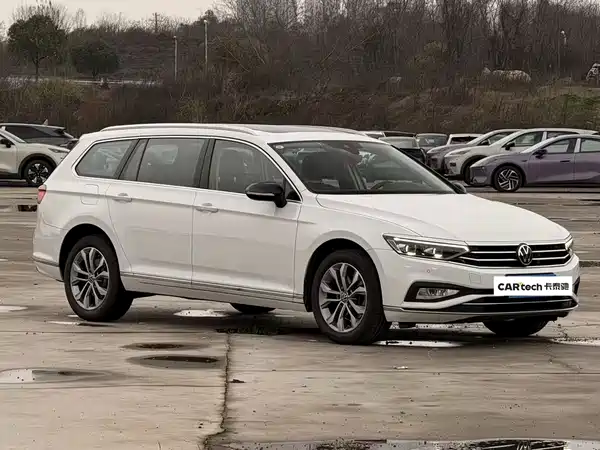 Volkswagen Viloran 2022
