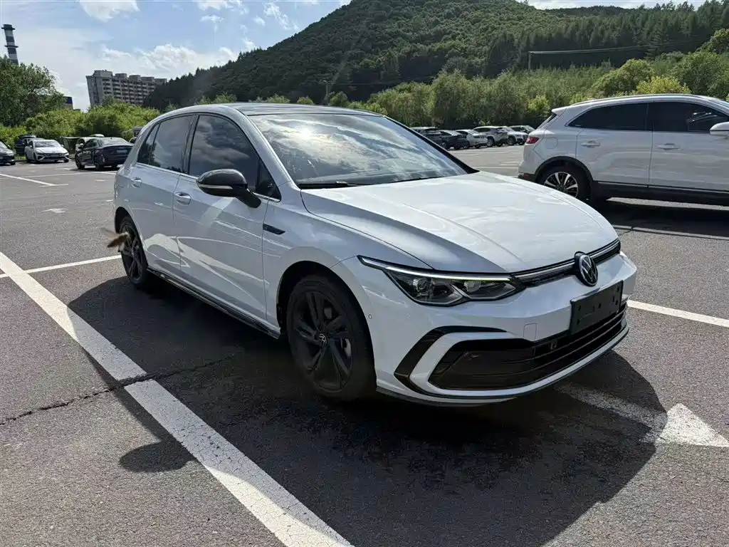 Volkswagen Golf 2023