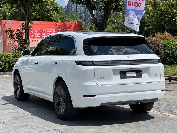 Li Auto L7 2024