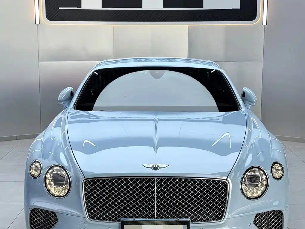 Bentley Continental 2020 — фото 2