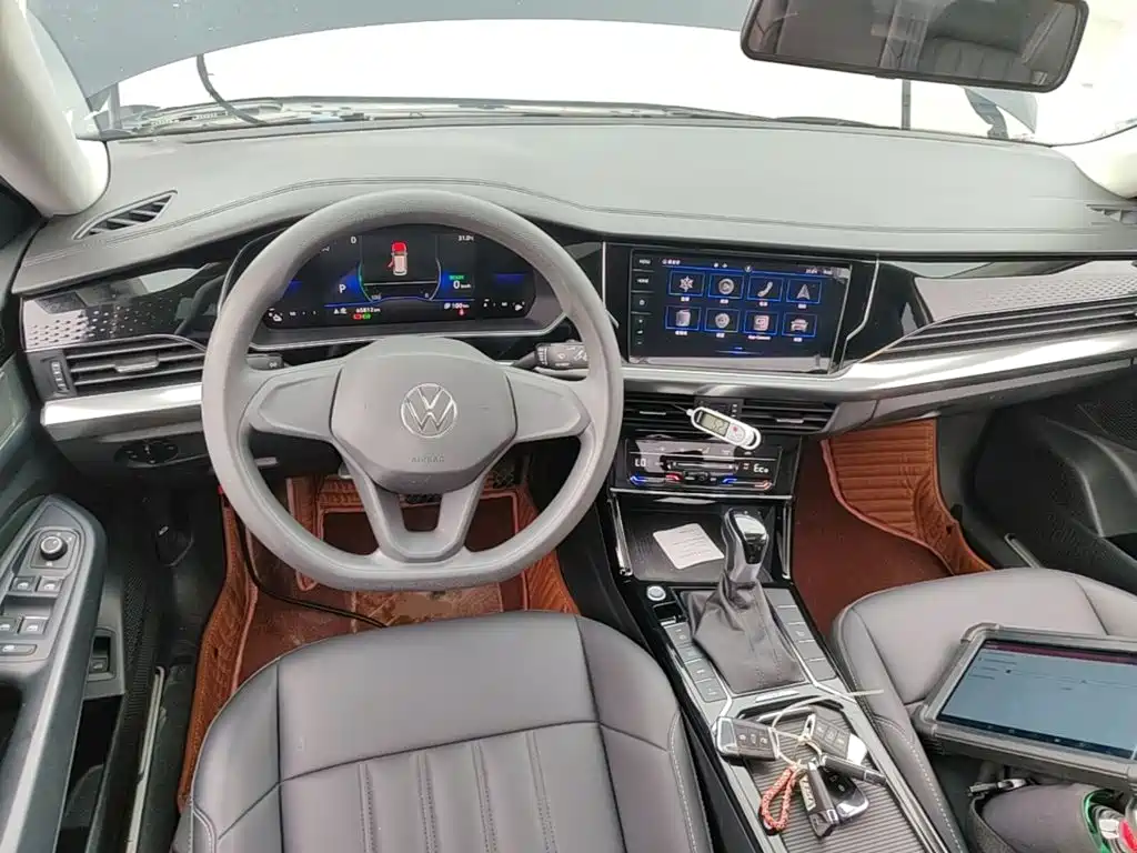 Volkswagen Passat Plug-In Hybrid 2022 — фото 10