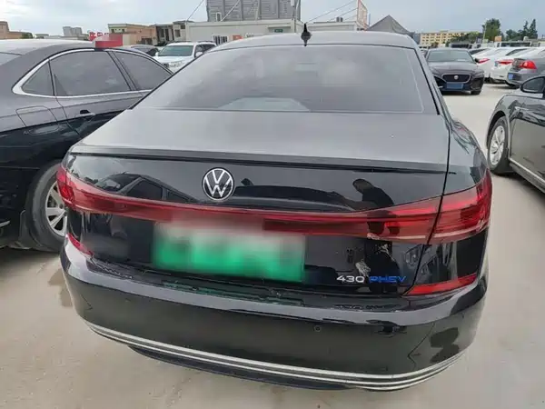 Volkswagen Passat Plug-In Hybrid 2022