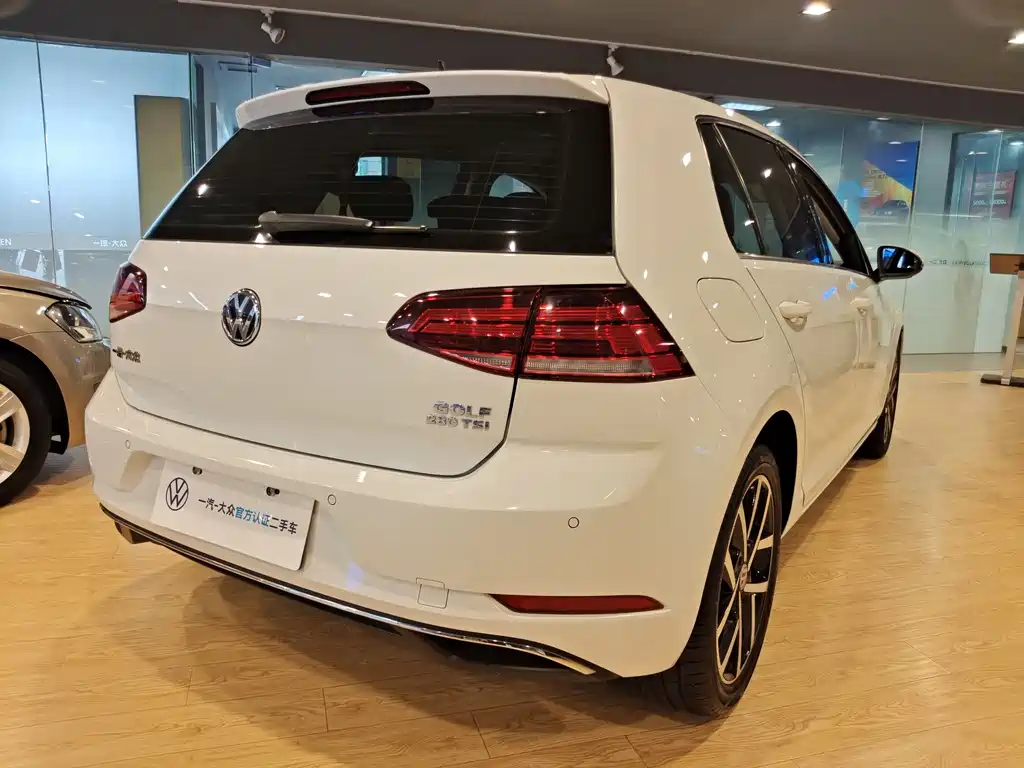 Volkswagen Golf 2020