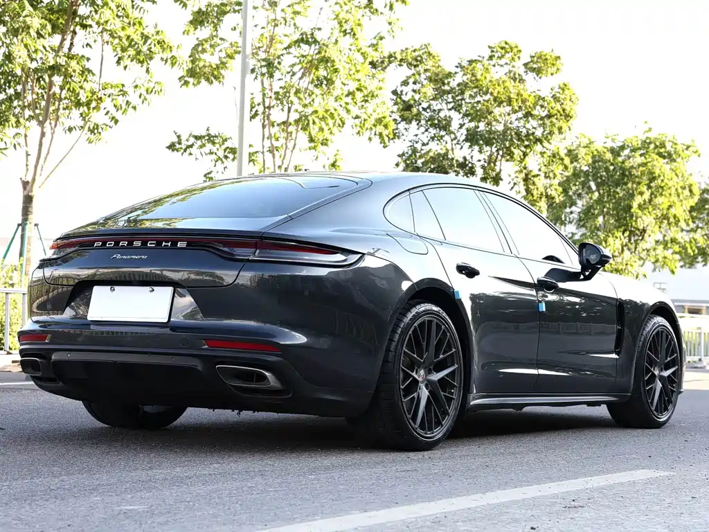 Porsche Panamera 2022 — фото 18