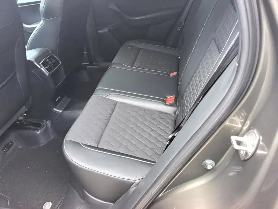 Skoda Karoq 2018 — фото 11