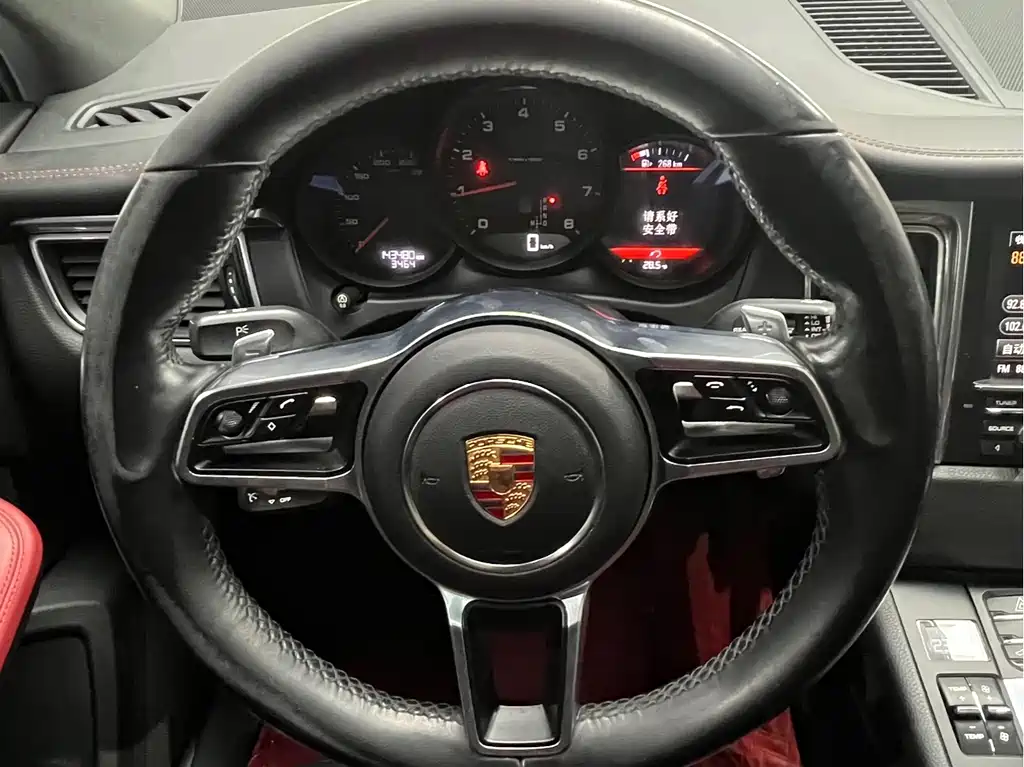 Porsche Macan 2015 — фото 13