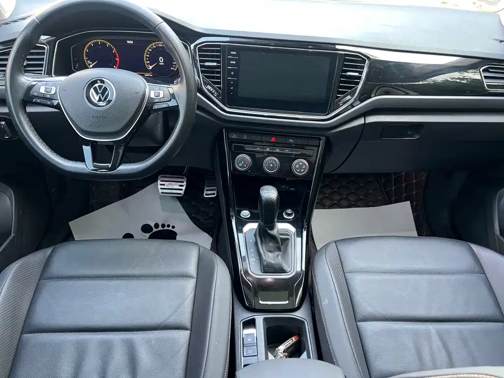 Volkswagen T-Roc 2023