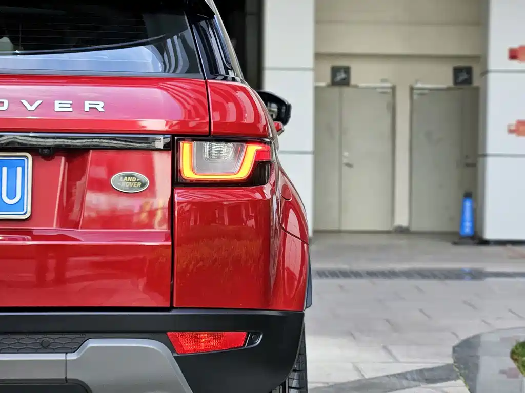 Land Rover Range Rover Evoque 2017 — фото 24