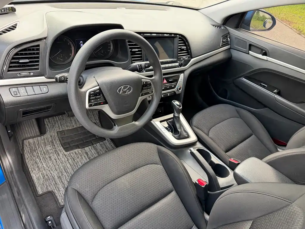 Hyundai Celesta 2016 — фото 8