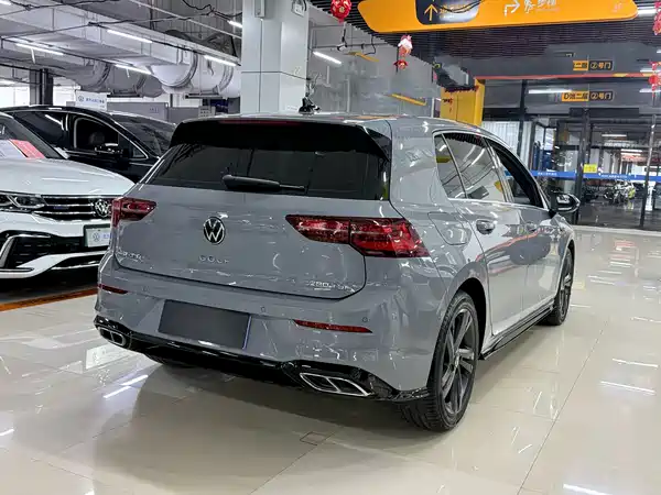 Volkswagen Golf 2022