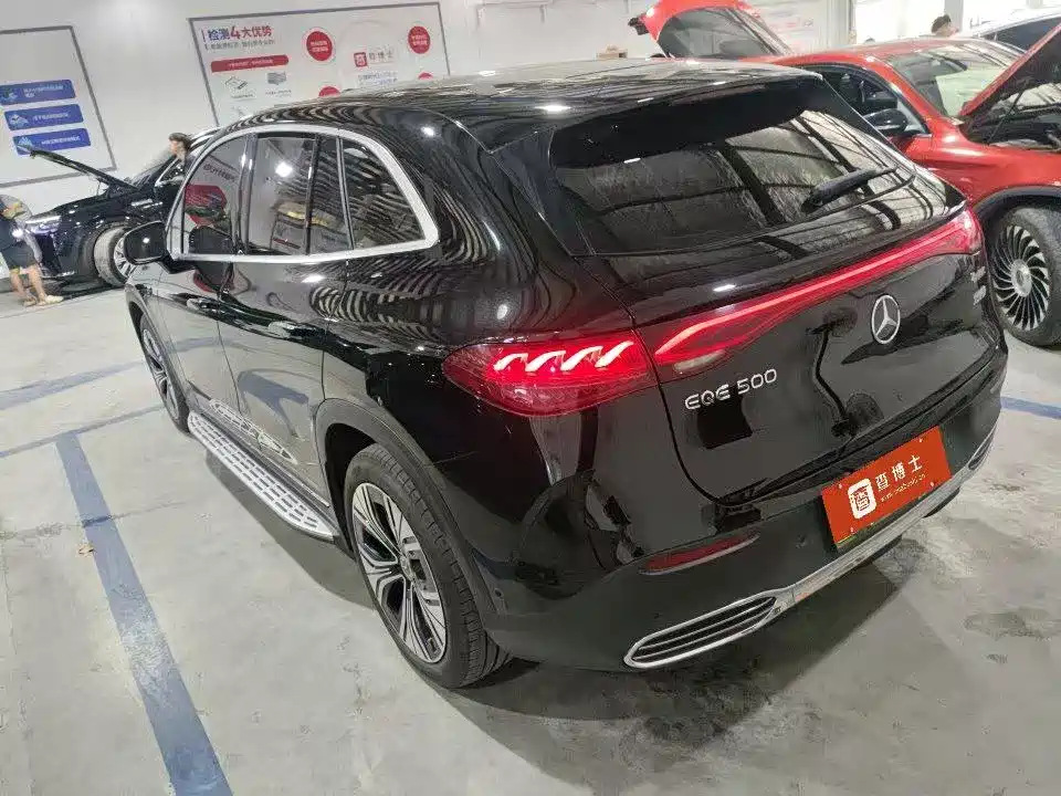 Mercedes-Benz EQE SUV 2024 — фото 10