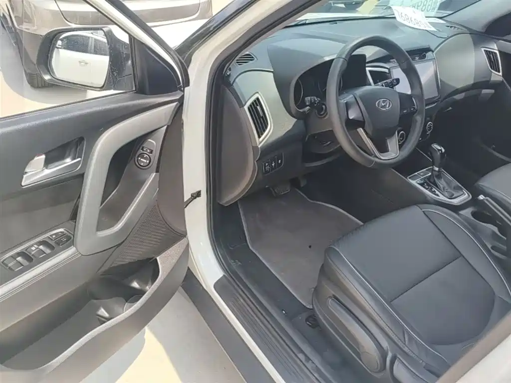 Hyundai ix25 2015 — фото 16