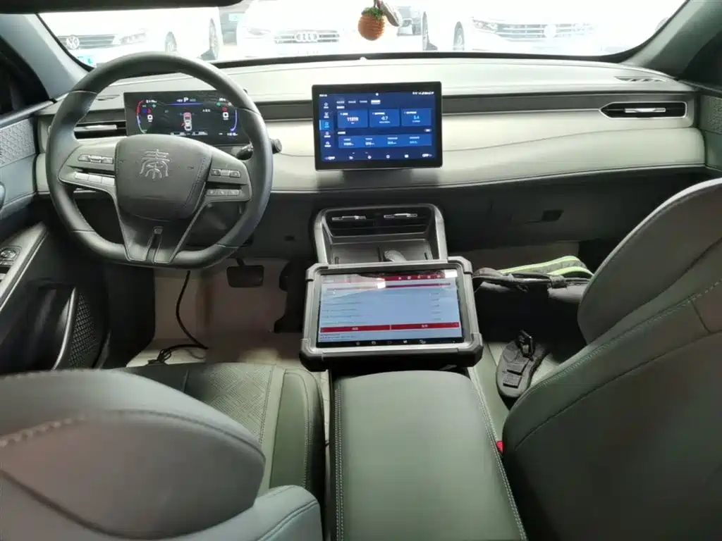 BYD Qin PLUS 2025 — фото 10