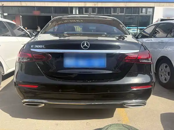 Mercedes-Benz E-Class 2023