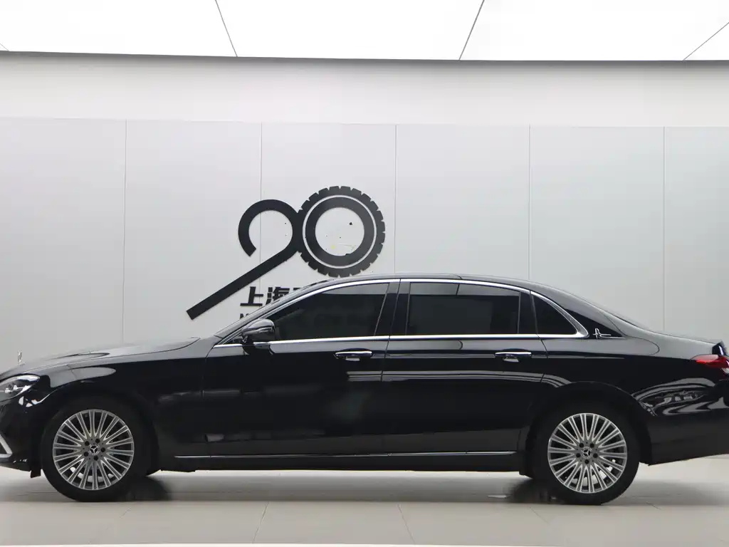Mercedes-Benz E-Class 2023