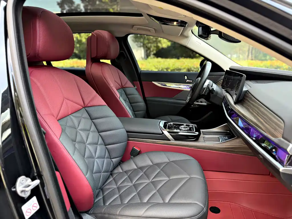 BMW 7 Series 2025 — фото 16