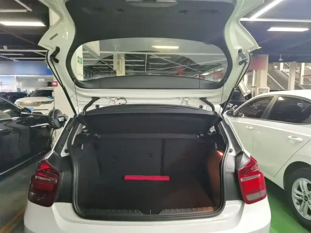 BMW 1 Series 2014 — фото 19