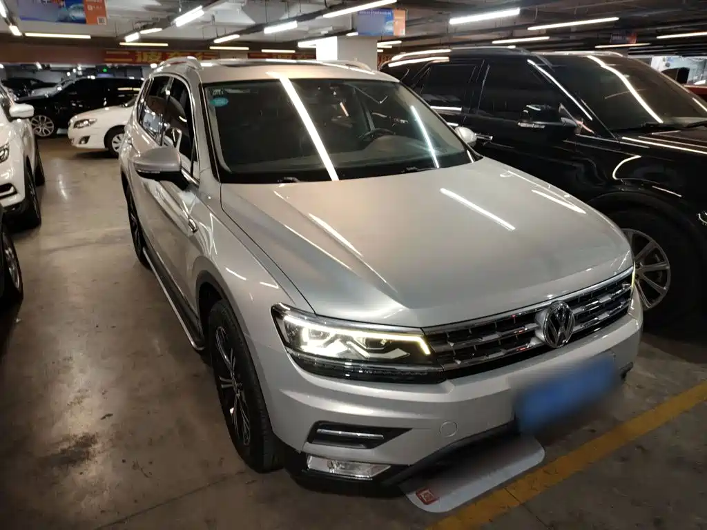 Volkswagen Tiguan L 2017 — фото 22