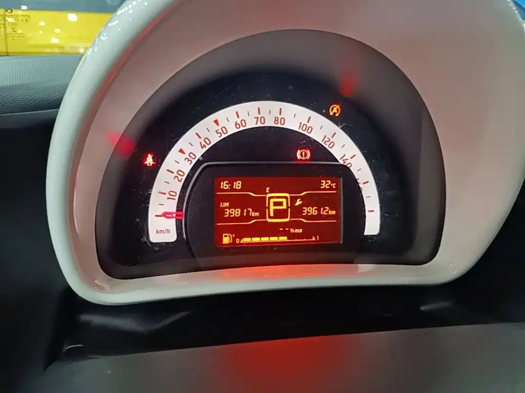 smart fortwo 2018 — фото 12