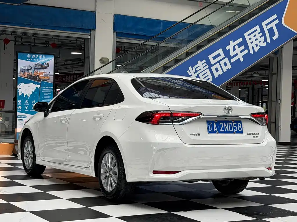 Toyota Corolla 2022 — фото 14