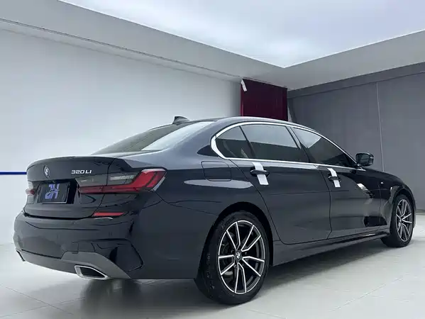 BMW 3 Series 2022