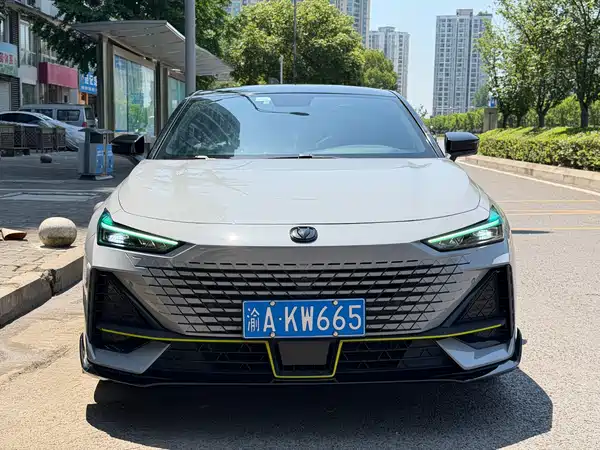 Changan UNI-V 2023
