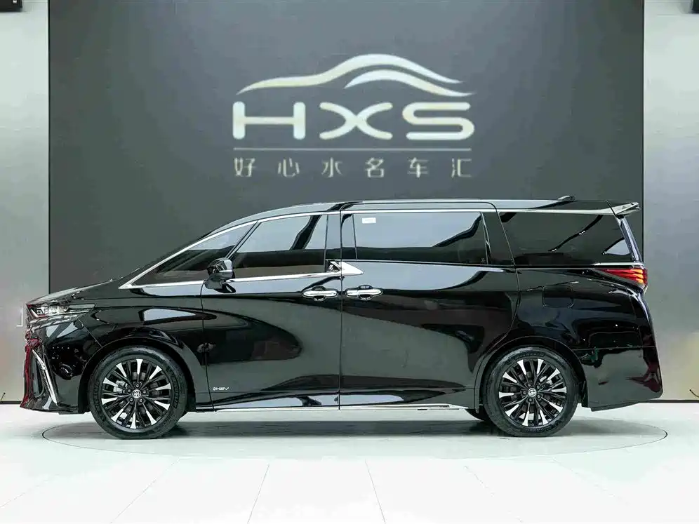 Toyota Alphard 2025 — фото 3