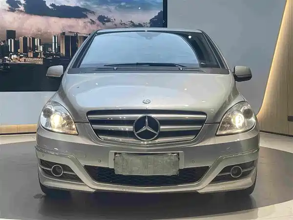 Mercedes-Benz B-Class 2011
