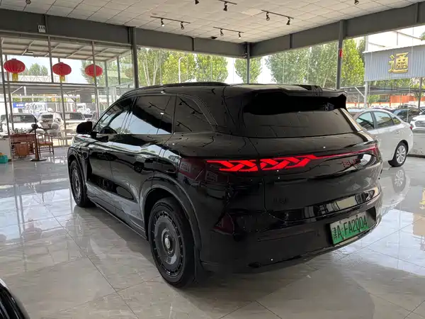 BYD Tang L 2025