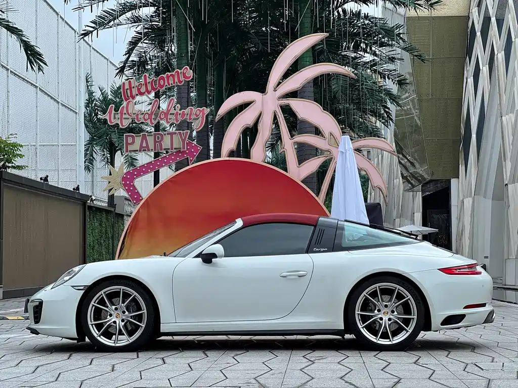 Porsche 911 2018