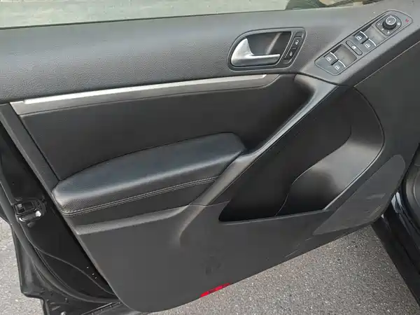 Volkswagen Tiguan 2015