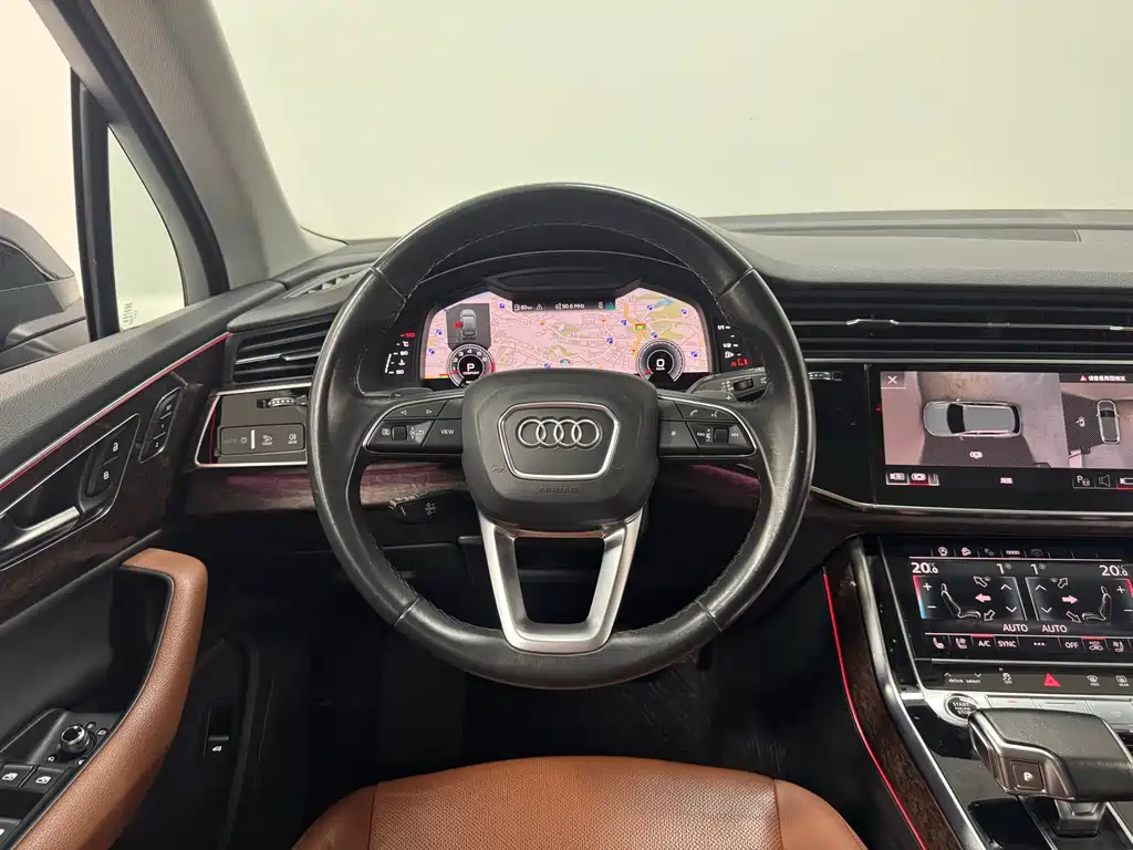 Audi Q7 2021 — фото 10
