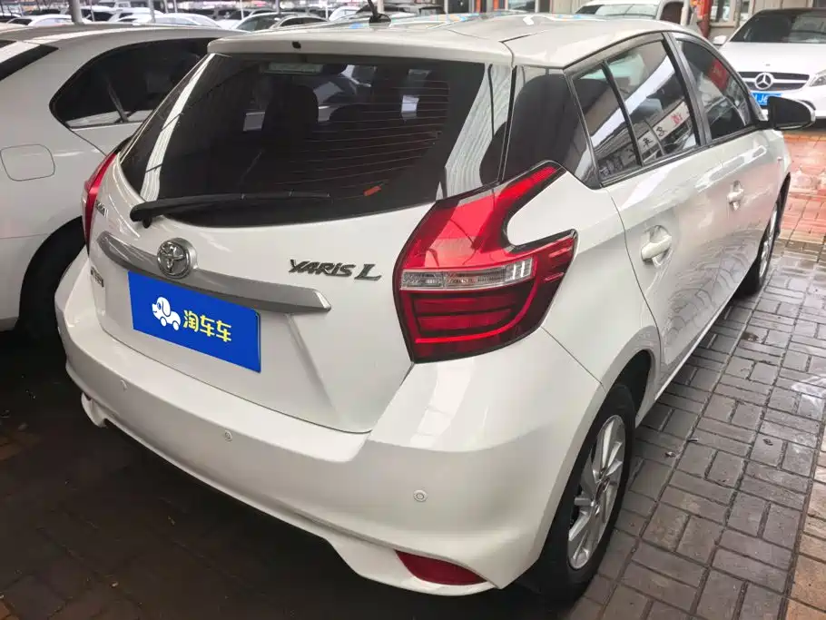 Toyota Yaris L 2017