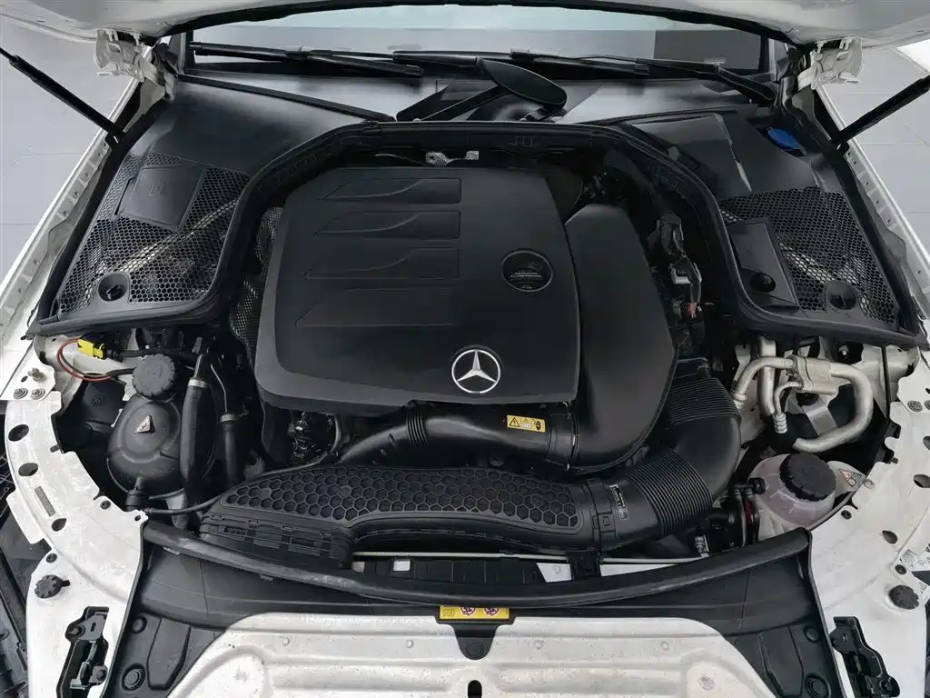Mercedes-Benz C-Class 2020