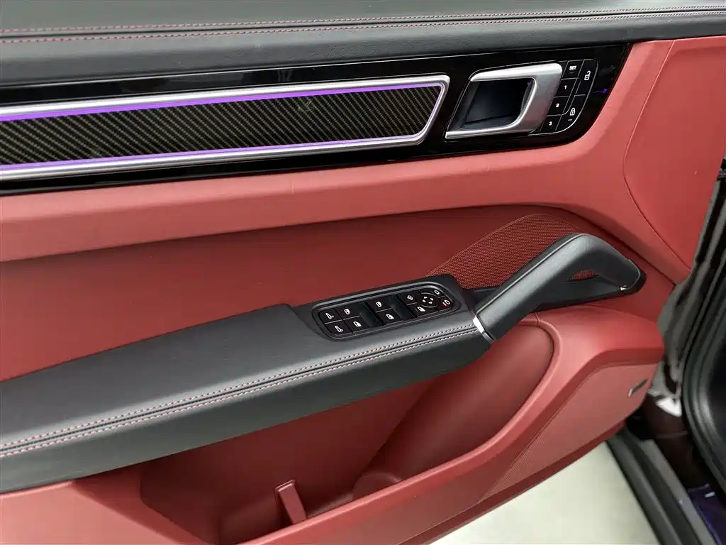 Porsche Cayenne 2019 — фото 19