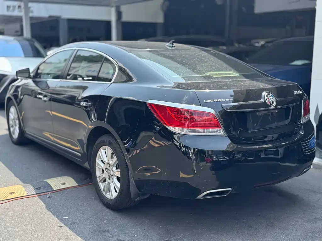 Buick LaCrosse 2012 — фото 4