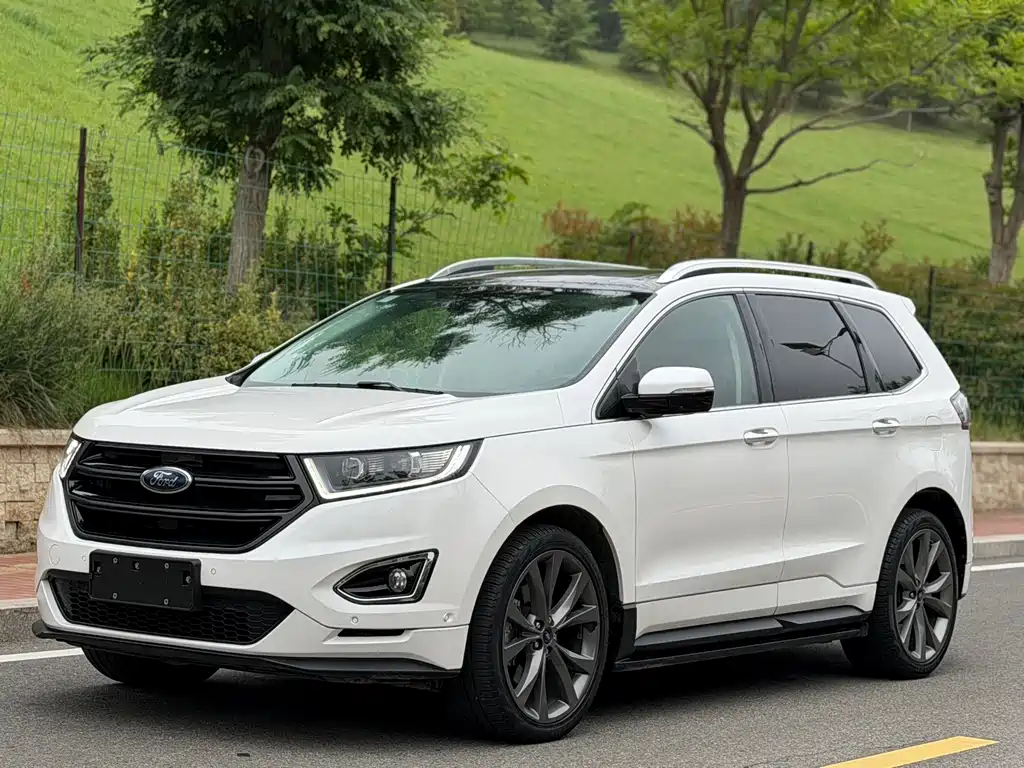 Ford Edge 2018 — фото 1