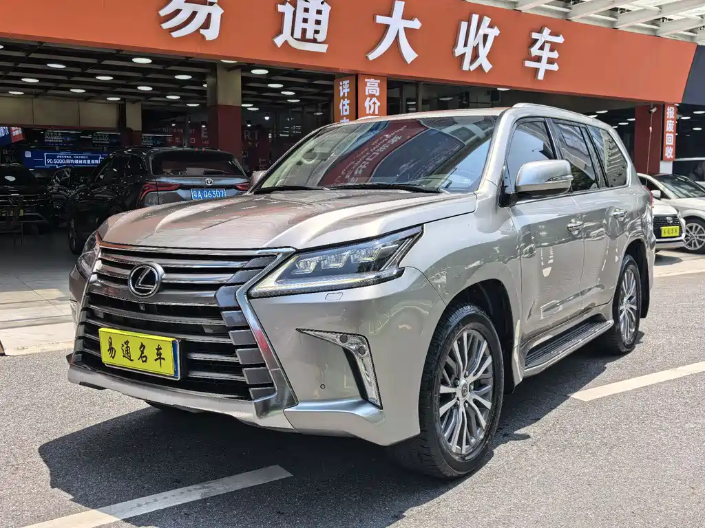 Lexus LX 2019 — фото 1