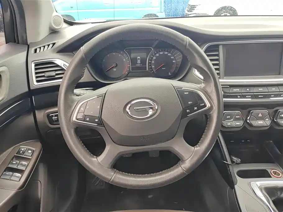 GAC Motor Trumpchi GS4 2016 — фото 15