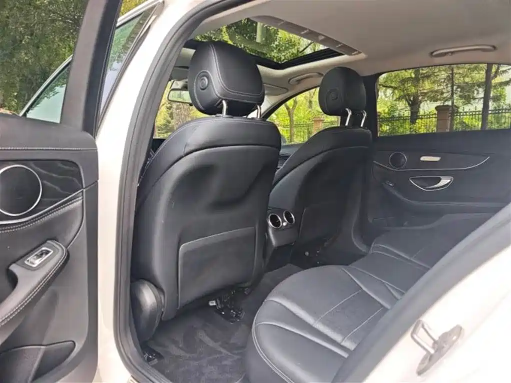 Mercedes-Benz C-Class 2018