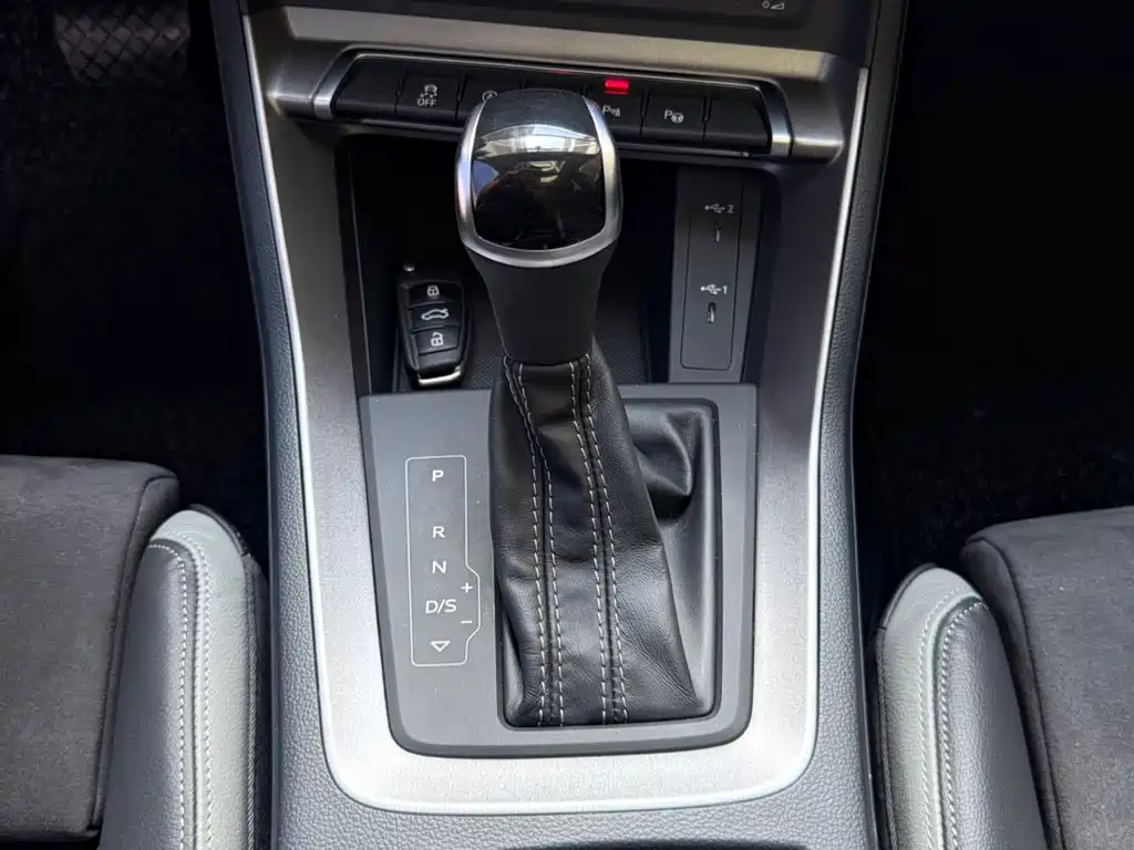 Audi Q3 2022 — фото 15