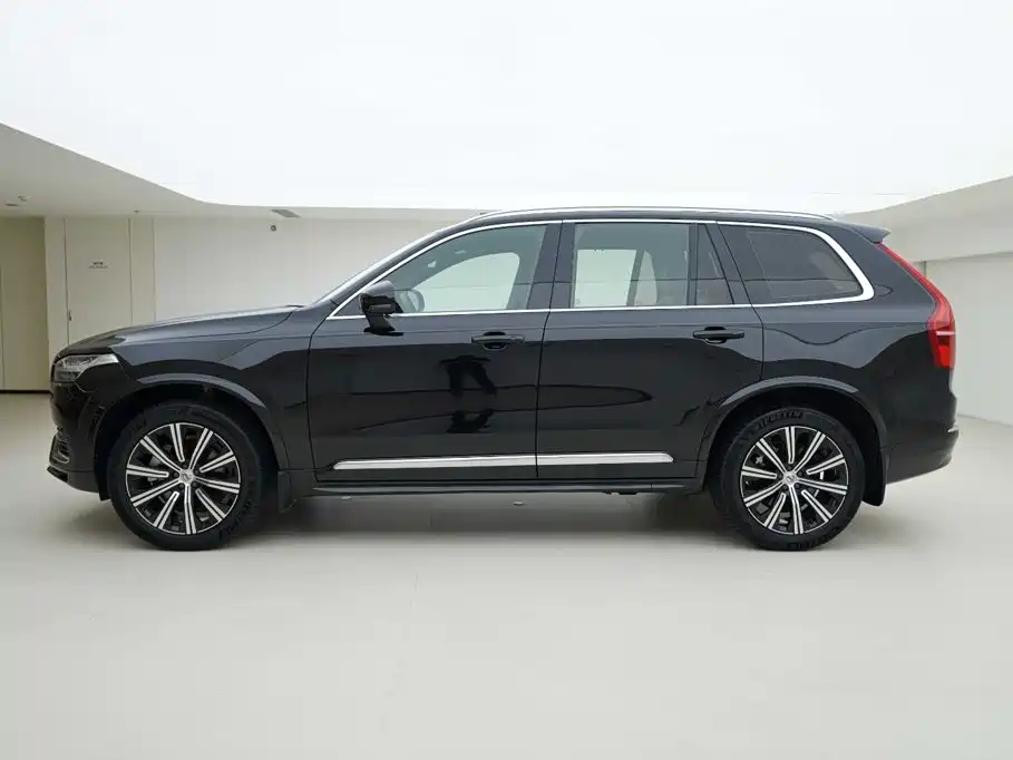 Volvo XC90 2023 — фото 3