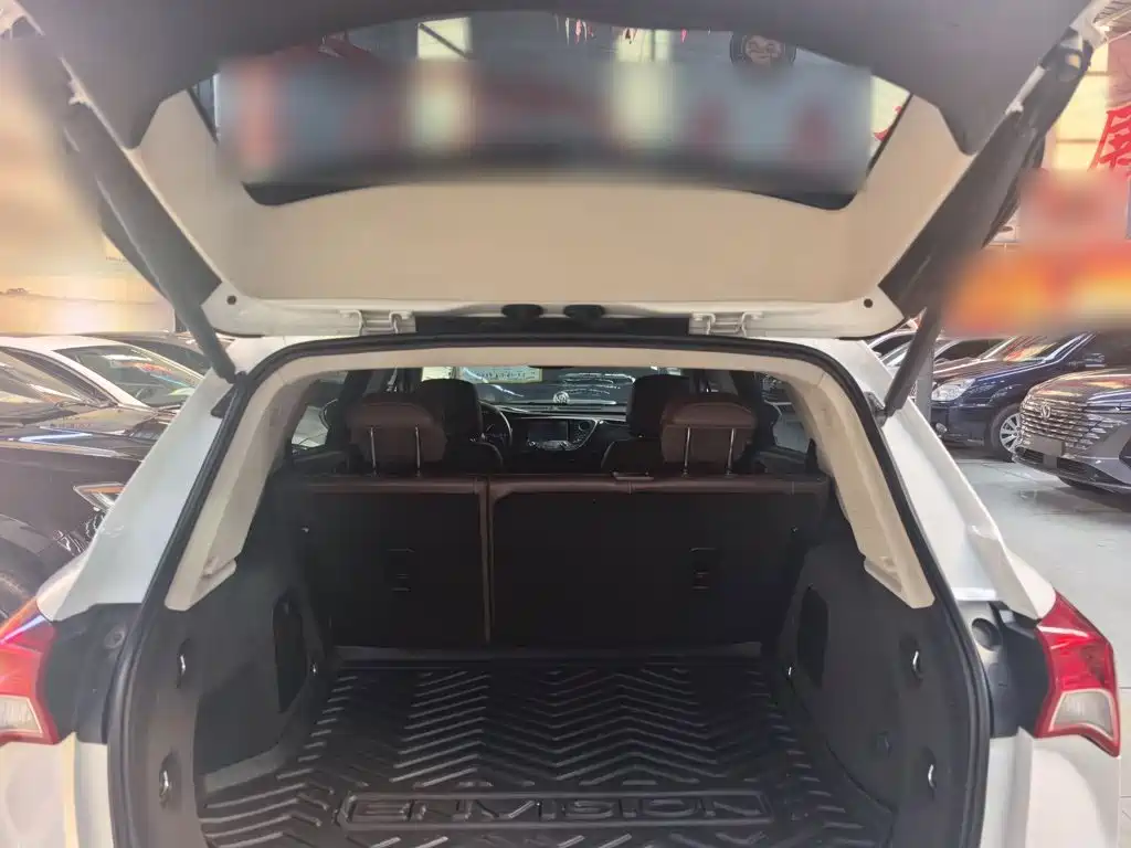 Buick Envision Plus 2018 — фото 15